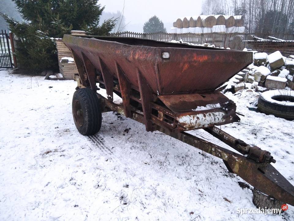 Rozsiewacz nawozów wapna Rcw3 Rnp Przysucha sprzedam