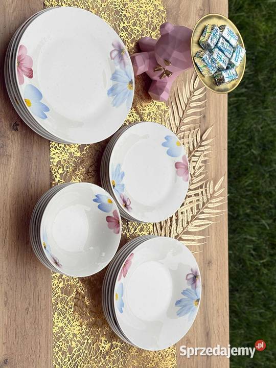 189 Serwis obiadowy 24 elementy Stokrotki Zabrze