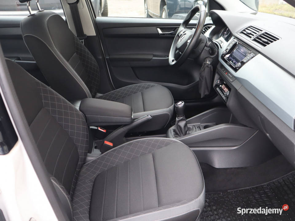 Skoda Fabia 10 TSI czujnik parkowania śląskie