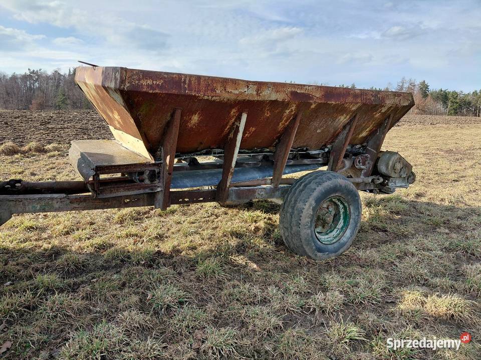 Rozsiewacz wapna Maszyny rolnicze Sierakowice