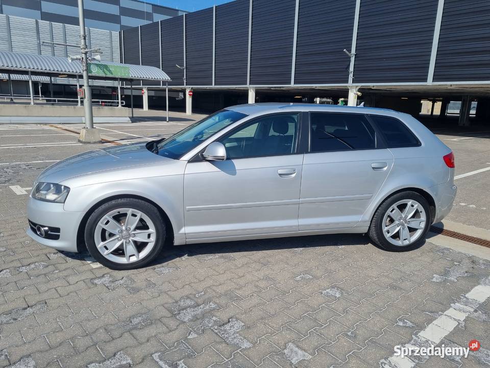 Audi A3 Sportback 20 TDI CR Ambition 2009 5 gniazdo AUX Warszawa