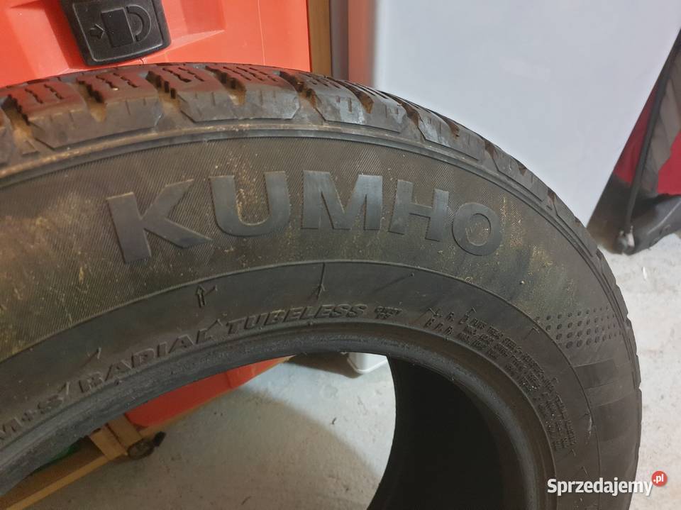 2 Opony zimowe 195 70 15C 6mm KUMHO PortRan CW51 sprzedam