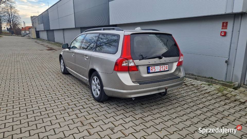Volvo V70 20F FlexiFuel Momentum benzyna 2 aluminiowe felgi Samochody osobowe Rzeszów