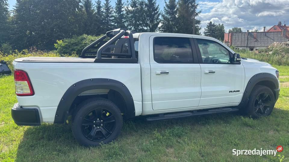 Ram 1500 57 HEMI V8 4x4 2019 395 Automat mały 1500 Ślesin