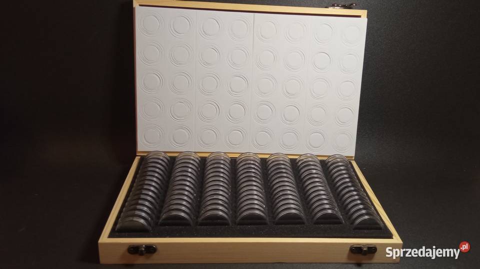 Kapsle na monety 100 sztuk w drewnianej skrzynce