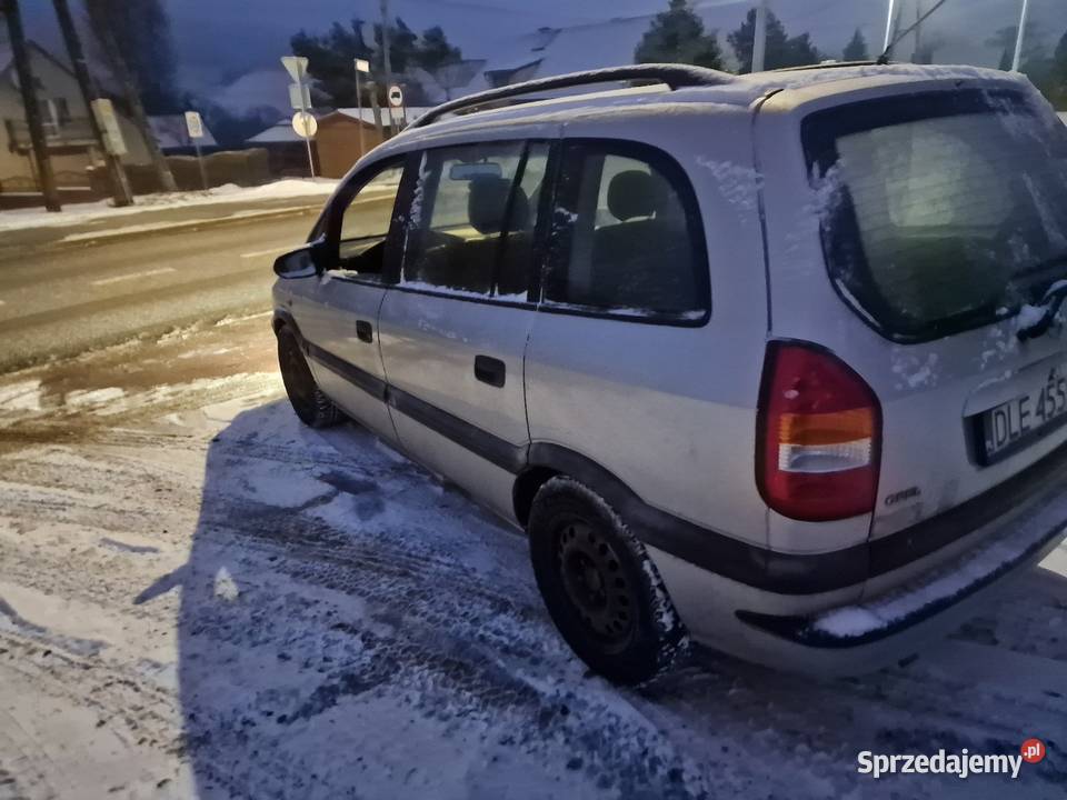 Sprzedam opla zafira Zafira Opel Czarny Bór sprzedam