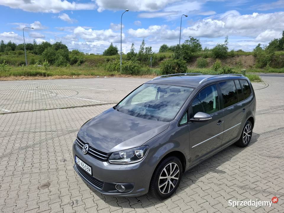 VW Touran 14 Benzyna 2011r dolnośląskie