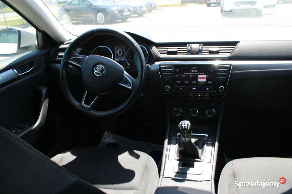 koda Superb Salon Polska Gwarancja III 20152023