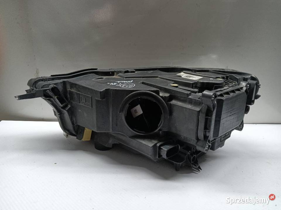 LAMPA PRZÓD PRZEDNIA PRAWA VW TROC 2GA941036
