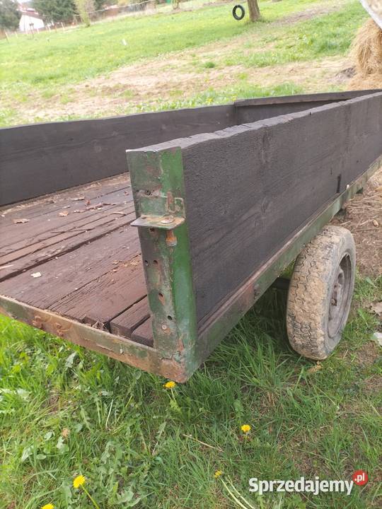 Traktor sam Strzyżów