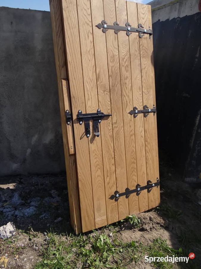 Drzwi drewniane dębowe do piwmicy półokrągłe Wierzbica