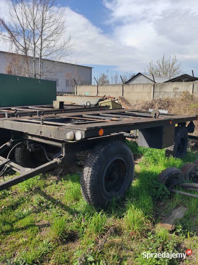 Podwozie przyczepy D46 z wojska Ostrowiec Świętokrzyski