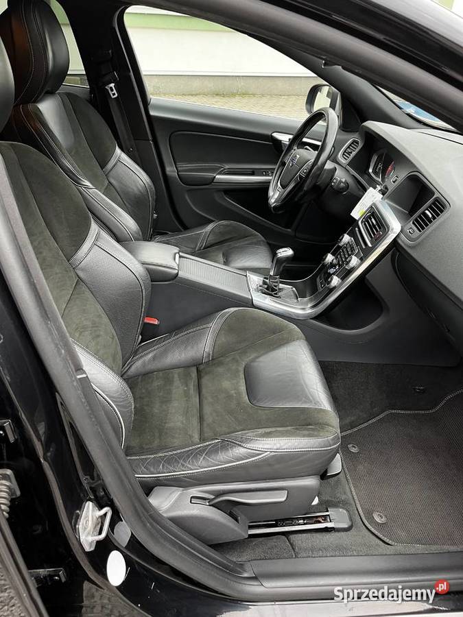 Volvo V60 Rdesign 20 D4 Zarejestrowany nieuszkodzony Poniatowa sprzedam