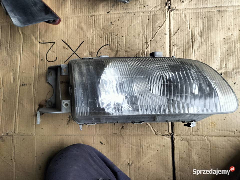 honda shuttle lampa przód przednia prawa Kamień-Kolonia