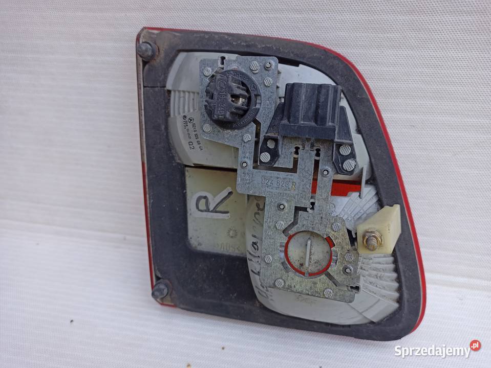 Mercedes W210 kombi lampa tył tylna prawa w łódzkie Sieradz sprzedam