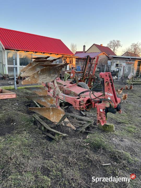 Pług obrotowy 3 skibowy kuhn