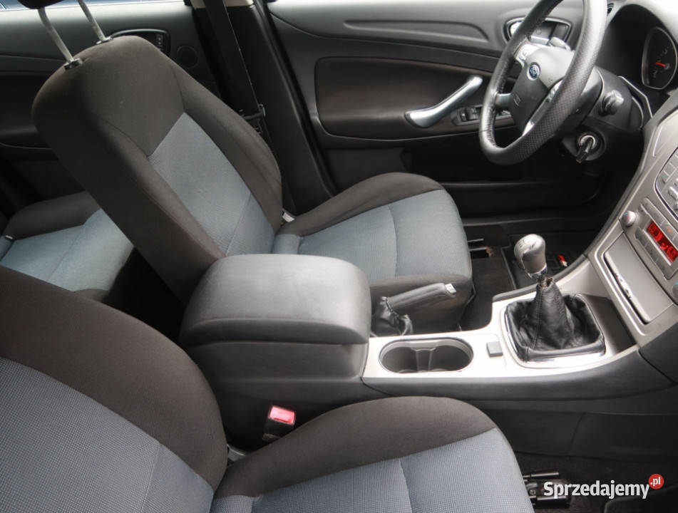 Ford Mondeo 16i 16V Sedan / Limuzyna Mondeo Katowice