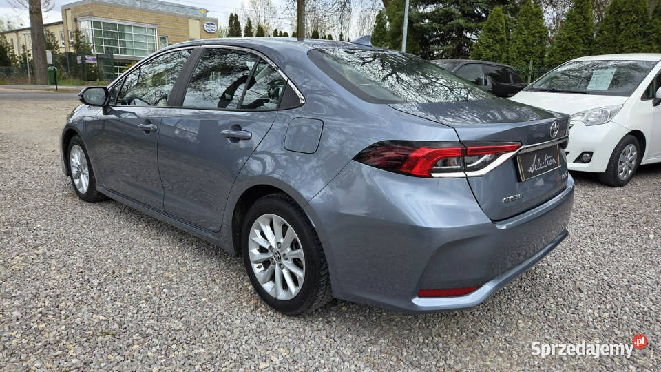 Toyota Corolla 18 HSD 122 Salon FV 23 Kamera Otwock Mały sprzedam