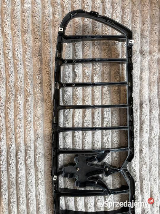 Grill Maserati Ghilbi