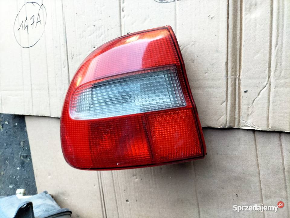 VOLVO V40 KOMBI LAMPA TYŁ TYLNA LEWA Kamień-Kolonia sprzedam