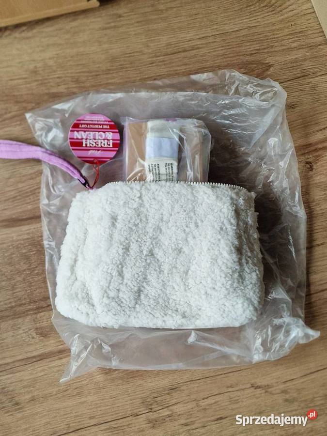 Polarowa kosmetyczka Victorias Secret Pink śląskie Rybnik