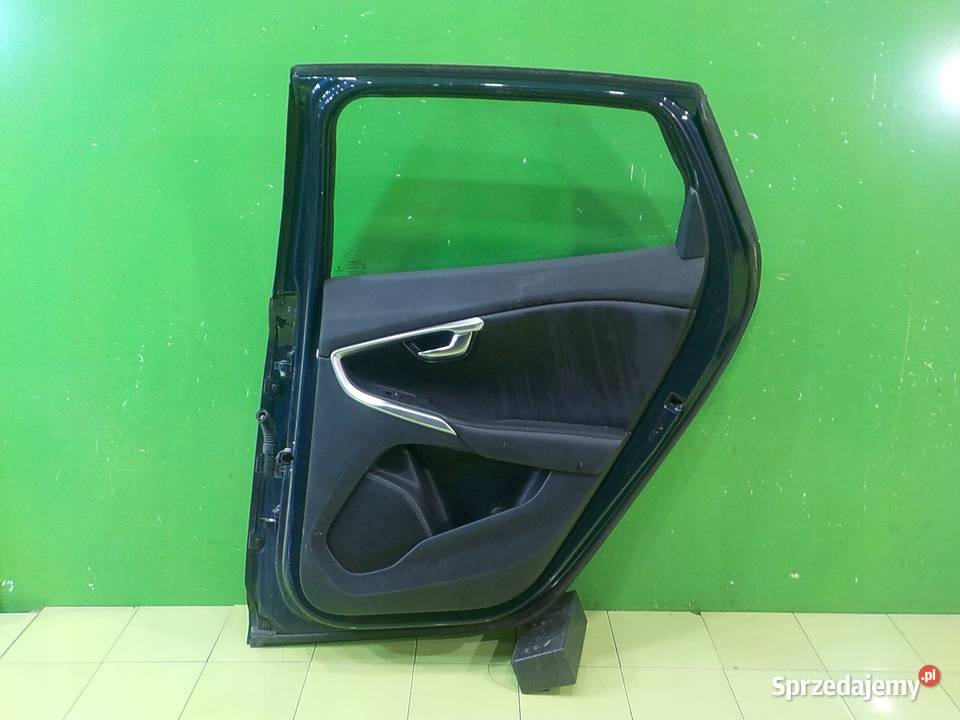VOLVO V40 II 16D2 14r HB 5D drzwi prawe tyl Suków