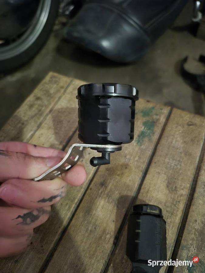 Zbiorniki hamulcowe honda cbr 900rr