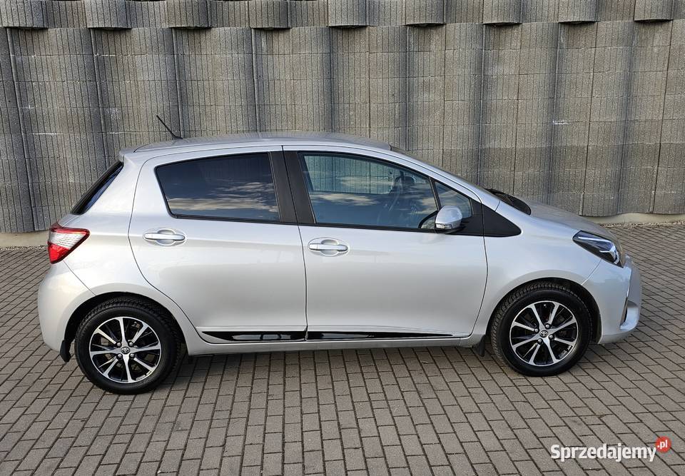 Toyota Yaris 15 Premium Salon Polska Mały mazowieckie