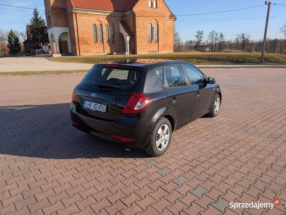 KIA Ceed 2010 14 90 Hatchback Benzyna manualna Skała