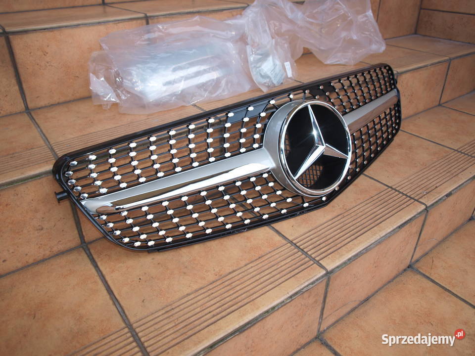 Mercedes C klasa W204 grill chrom atrapa przód osobowe Kalisz