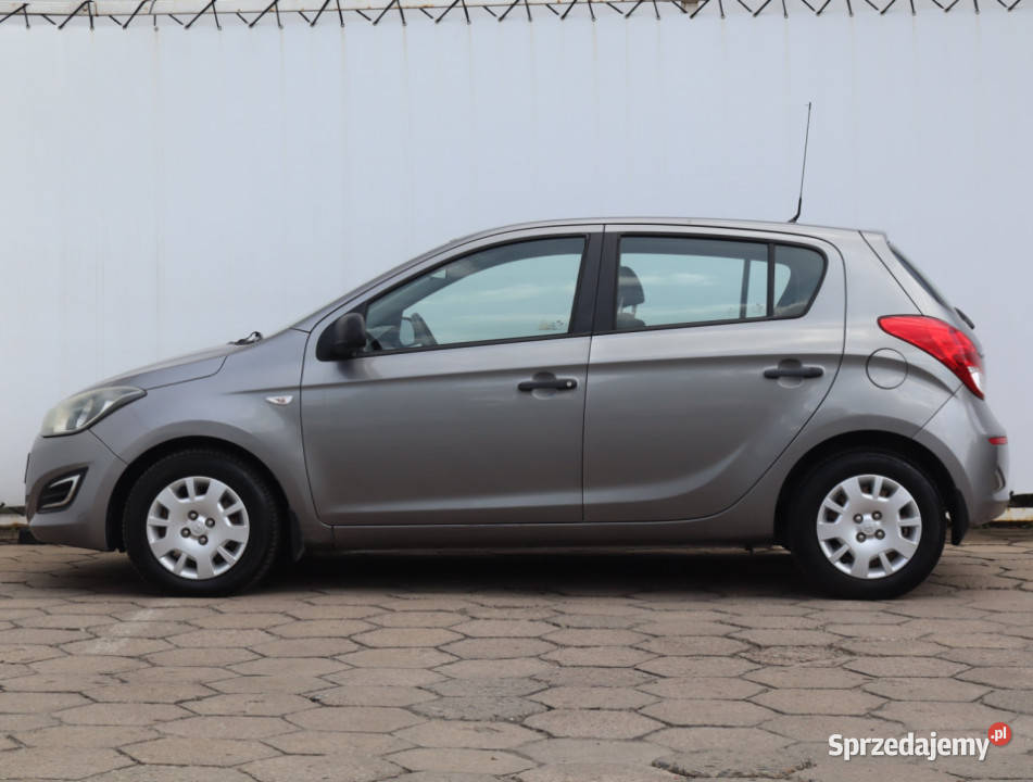 Hyundai i20 12 63KM sprzedam