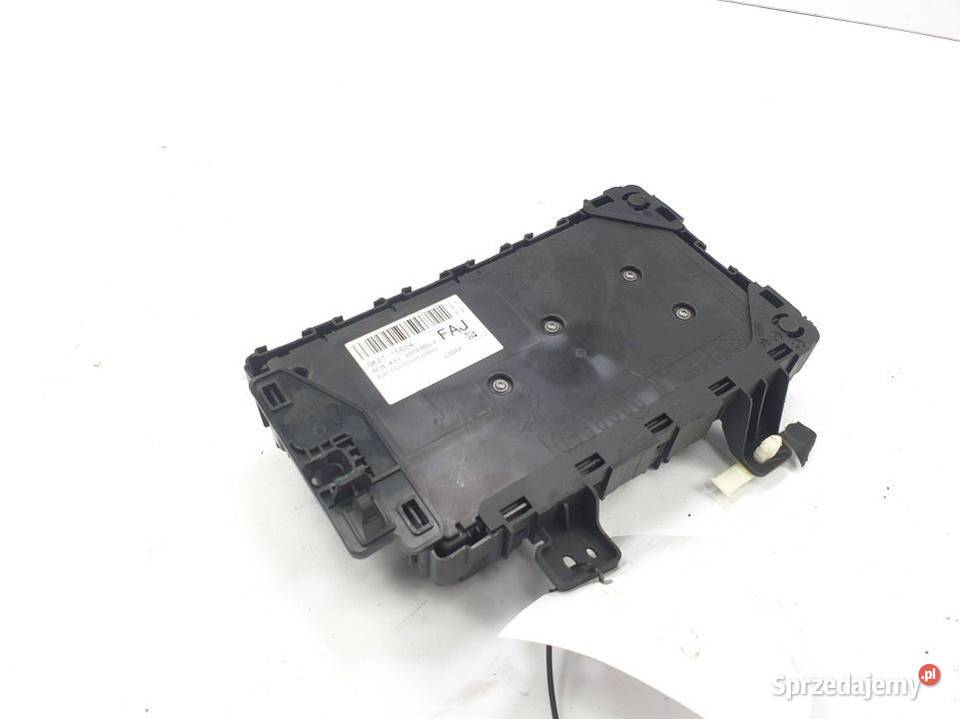 SKRZYNKA BEZPIECZNIKÓW FORD TRANSIT MK8 Lipno
