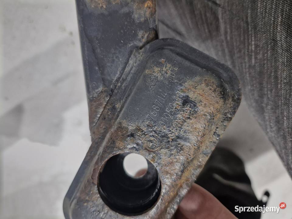 6768714 BMW E90 E91 E92 POPRZECZKA ROZPÓRKA osobowe dolnośląskie sprzedam