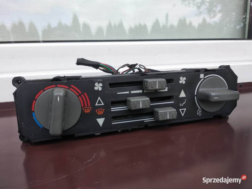 Iveco Eurocargo I 1 panel sterowania nawiewem dostawcze