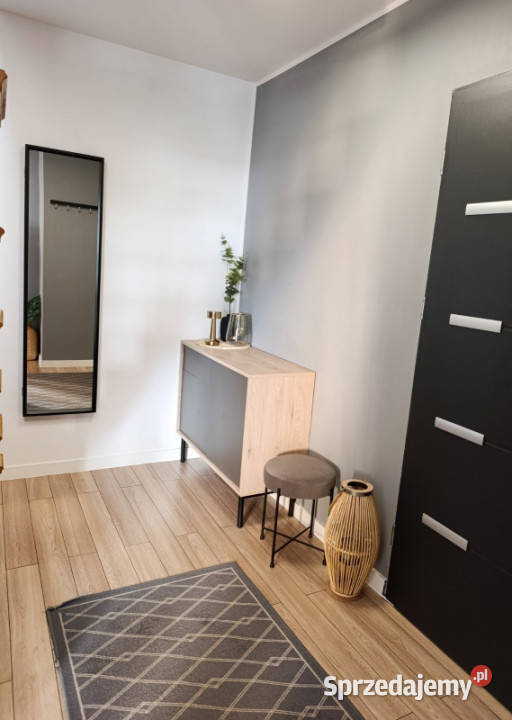 Dwupoziomowe słoneczne mieszkanie 7710 m2 piekny Gdynia sprzedam