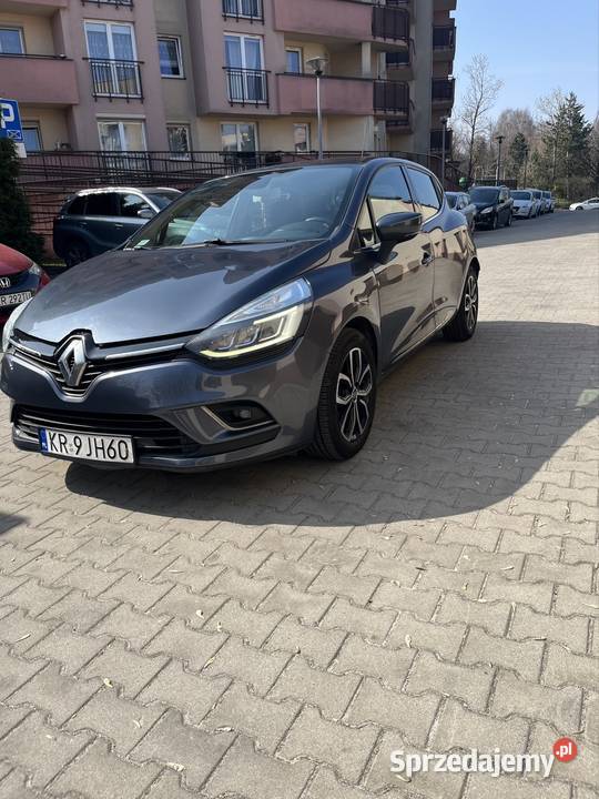Clio 4118 światła przeciwmgielne