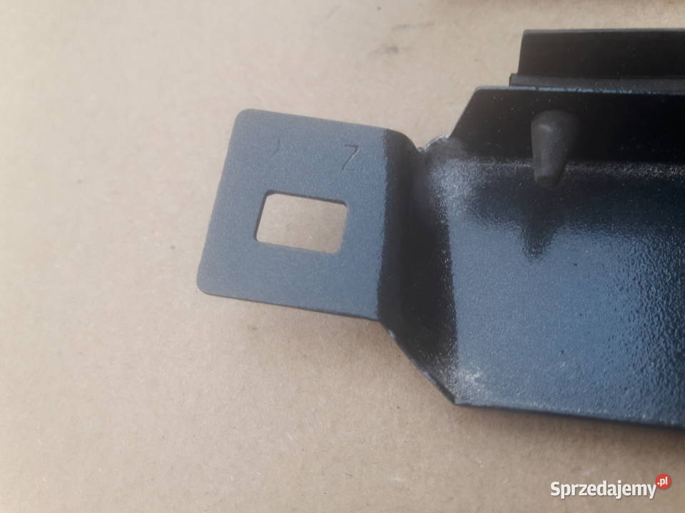 Listwy pod lampy Mercedes W124 nowy lakier Twardogóra