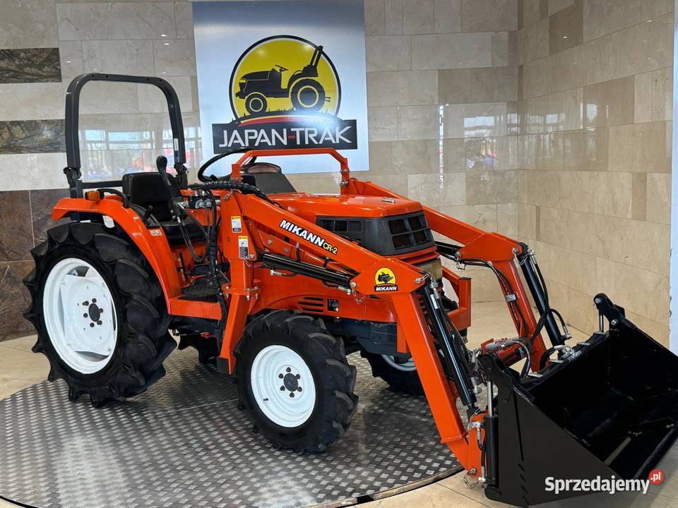 Kubota GT8 z Ładowaczem czołowym TUR4X4