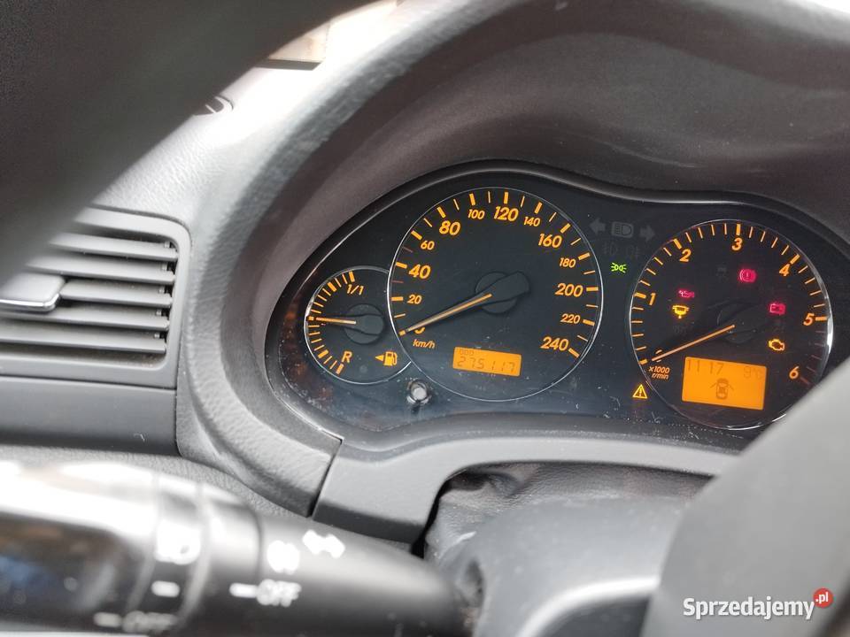 TOYOTA AVENSIS KOMBI T25 LUNA Avensis