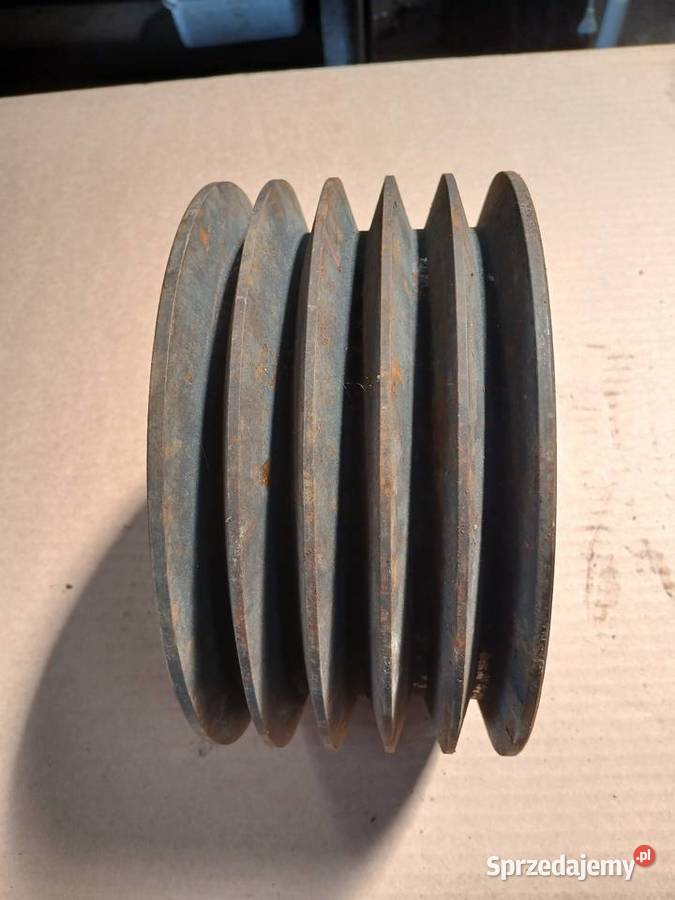 Koło pasowe 210 mm wał 40 mm na 5 pasków 17 Łódź