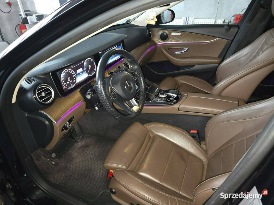 Mercedes E 220 Avantgarde bezwypadkowy pełny Ustroń