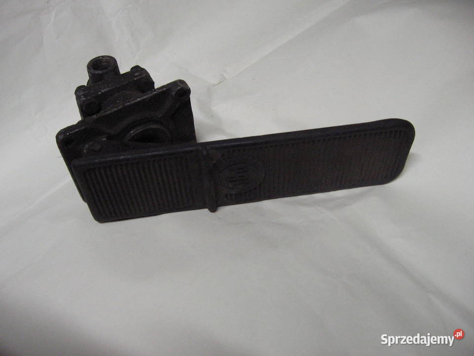 Autobus PRL pedał gazu PAL Jelcz Bałtyk Skoda podkarpackie Przemyśl sprzedam