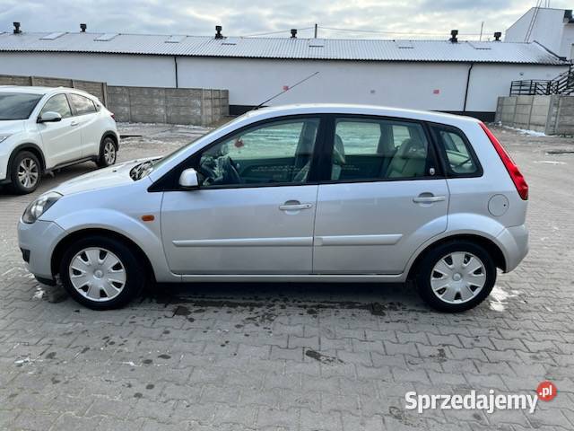 FORD FIESTA AUTOMAT NAJBOGATSZA WERSJA nieuszkodzony lubuskie Deszczno
