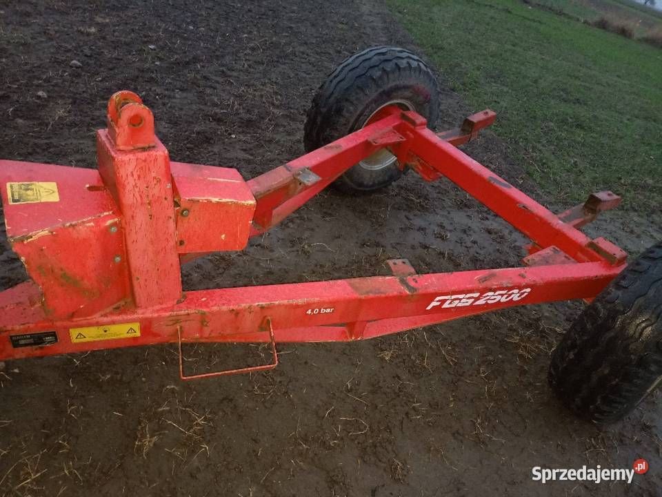 Wózek do rozsiewacza opryskiwacza Kutno