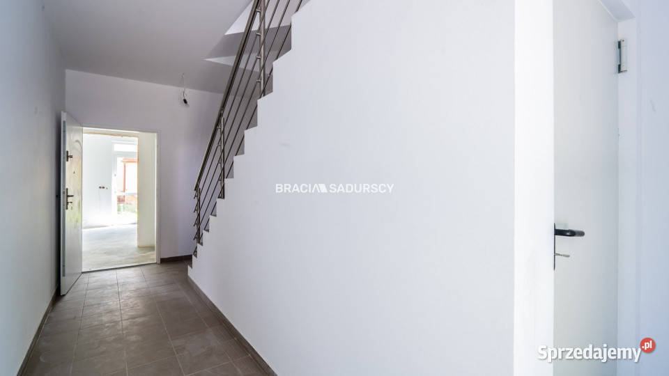 sprzedaży mieszkania 5386m2 3 pokoje Kraków Sprzedaż