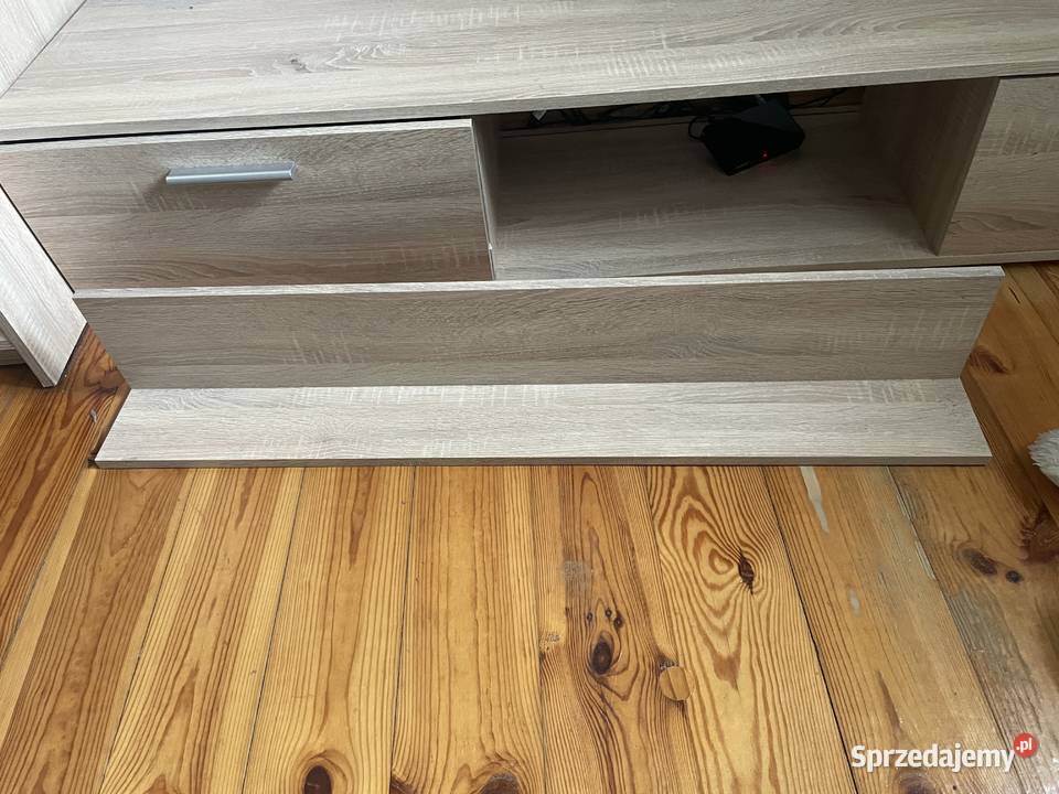 Nowoczesna meblościanka w kolorze dąb sonoma Meble świętokrzyskie