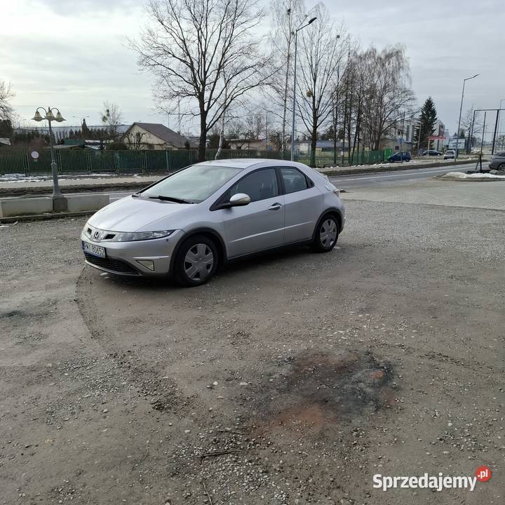 Honda Civic 2010 lift Mielec sprzedam