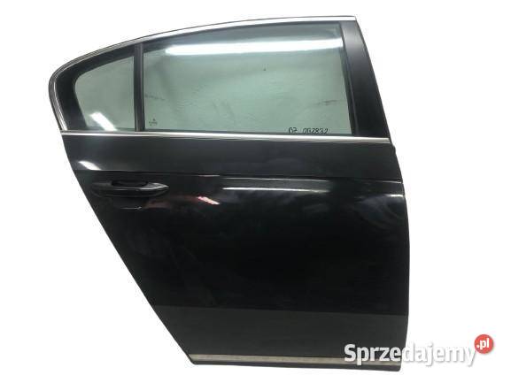 DRZWI PRAWY TYŁ SEDAN LI7F VOLKSWAGEN PASSAT B7 Drzwi