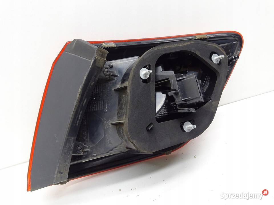 LAMPA LEWA LEWY TYŁ W BŁOTNIK 6J8945095D SEAT osobowe