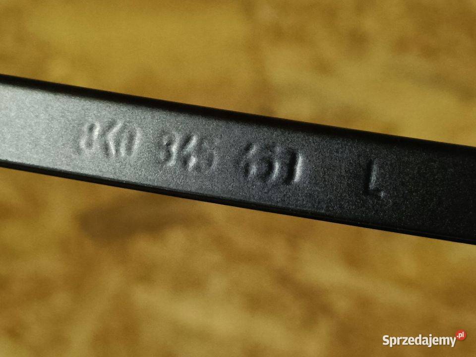 AUDI A4 B8 LISTWA MOCUJĄCA USZCZELKĘ SZYBY PRZÓD osobowe Pleszew sprzedam